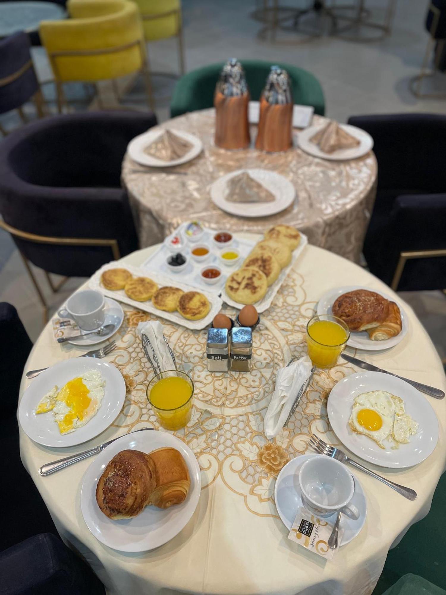 Hotel Warda Варзазат Екстериор снимка